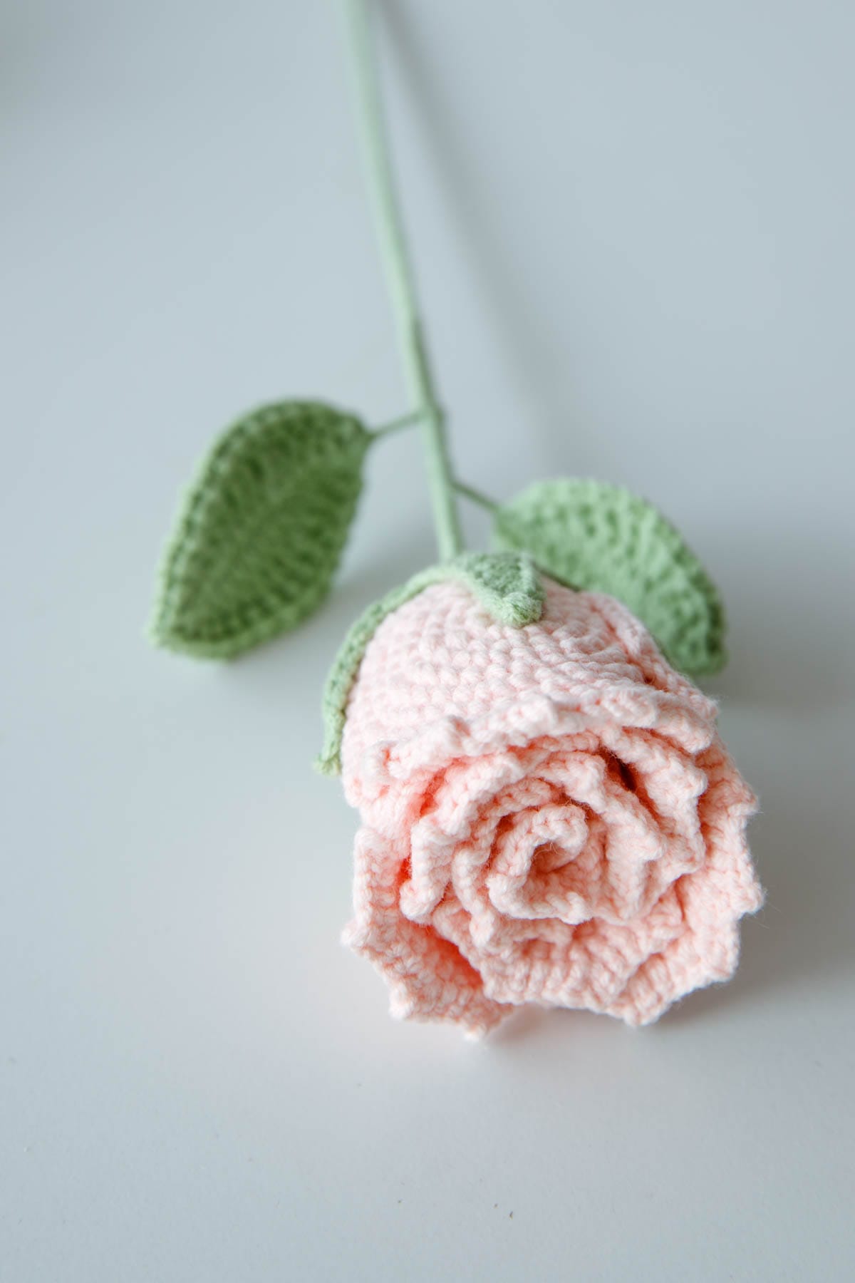Crochet Wineglass Rose - PDF Pattern with Free Video Tutorial Crochet wineglass rose PDF pattern with video tutorial, perfect for beginners.