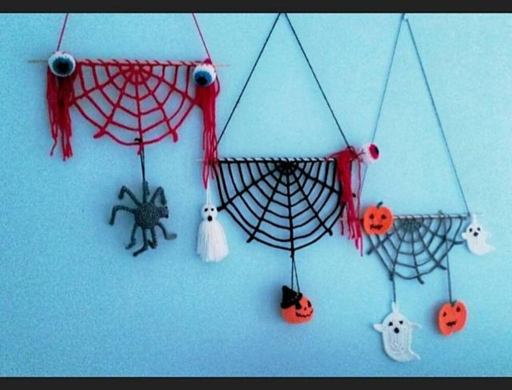 Free 7 Halloween Decor Ornaments